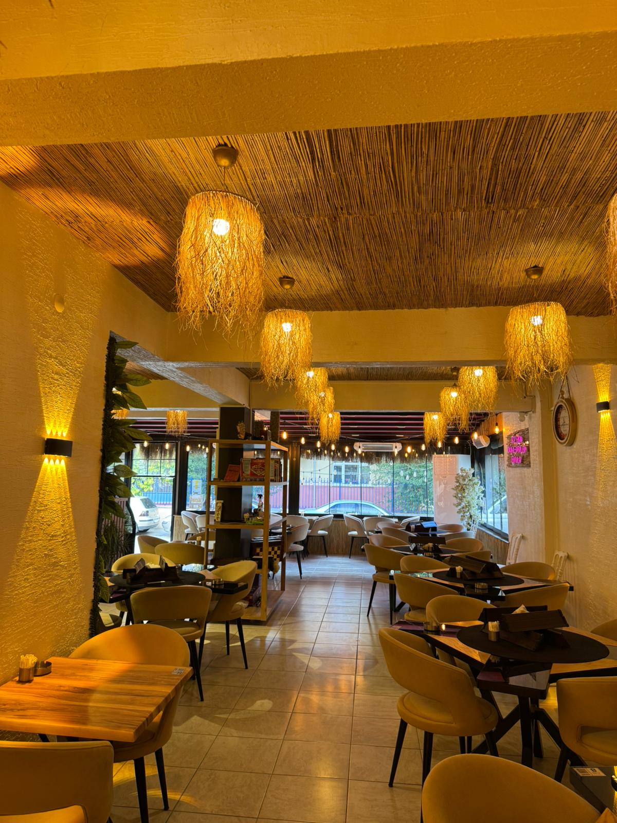 Bihter Cafe İç Mekan 1